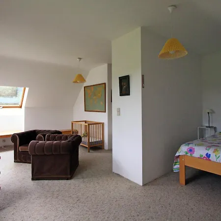 別荘 Cozy In Lesterny Near ナソーニュ