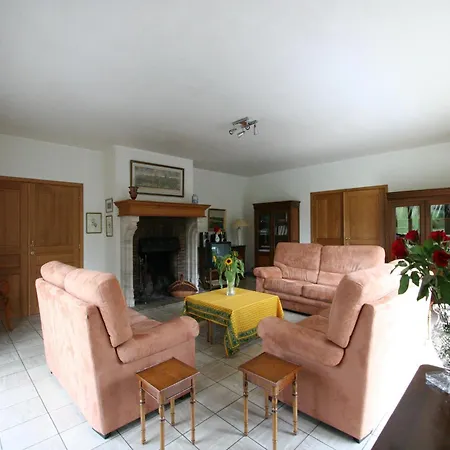 Tatil Evi Cozy In Lesterny Near