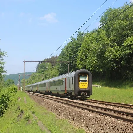 Cozy In Lesterny Near 別荘