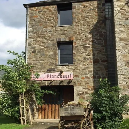 Cozy In Lesterny Near 別荘