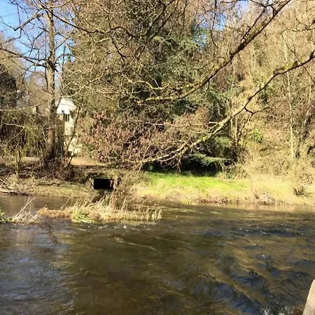 Cozy In Lesterny Near 別荘